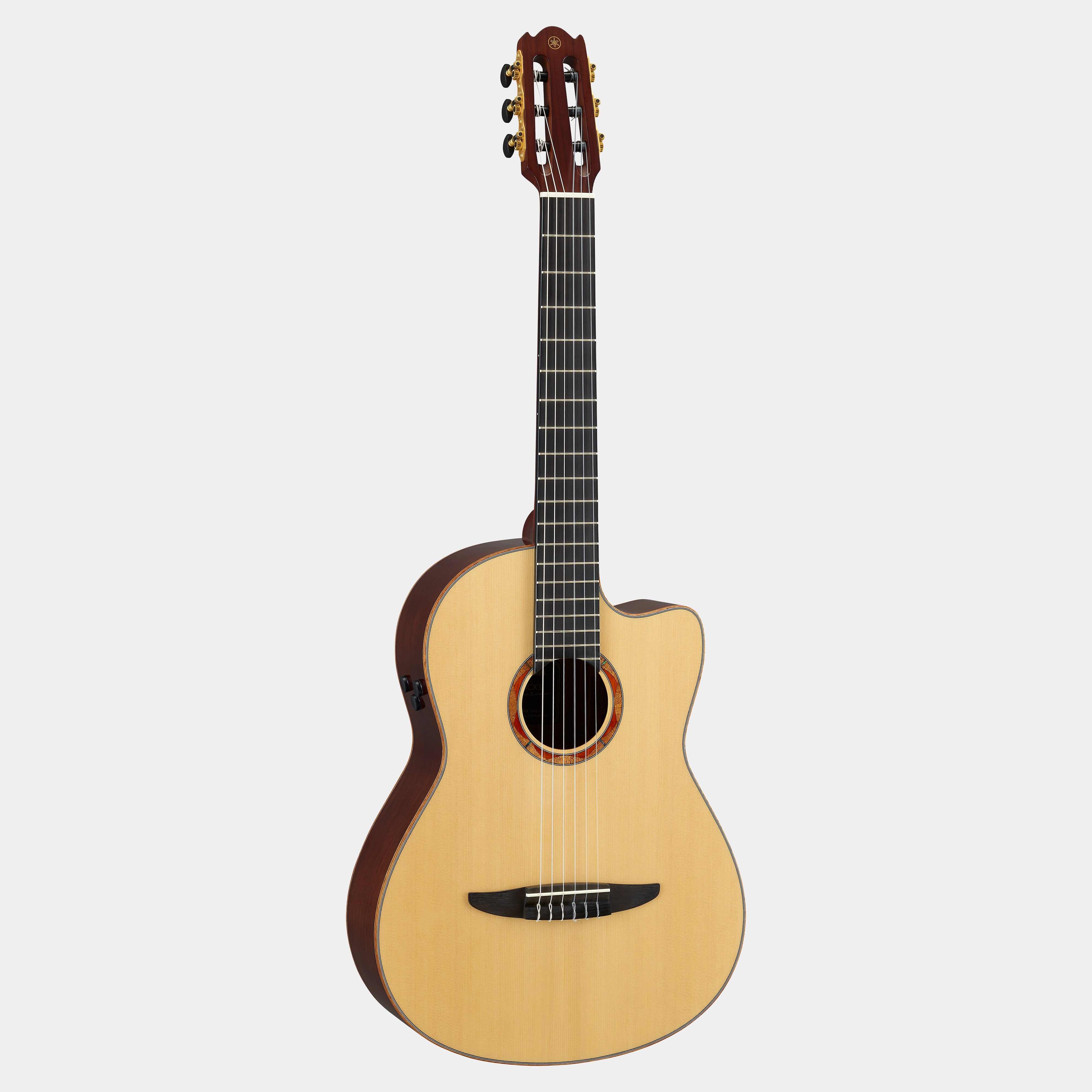 Serie NX - Descripción - Clásicas y con cuerdas de nailon - Guitarras, Bajos y Amplificadores - Instrumentos - Productos - Yamaha - España