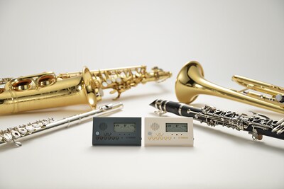 Exclusiva tecnología de análisis de sonido adecuada para el amplio rango de tonos y características tonales de los instrumentos de viento y cuerda.