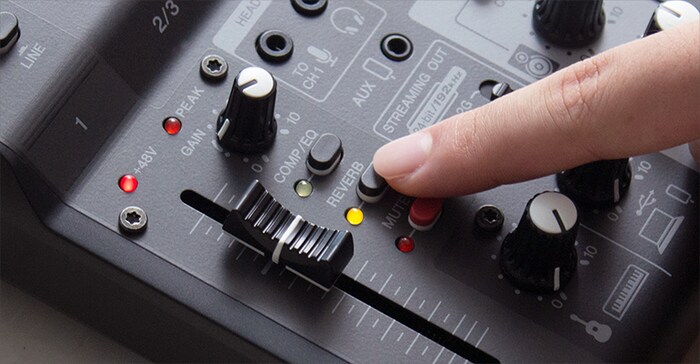 Reverb del Yamaha AG03MK2