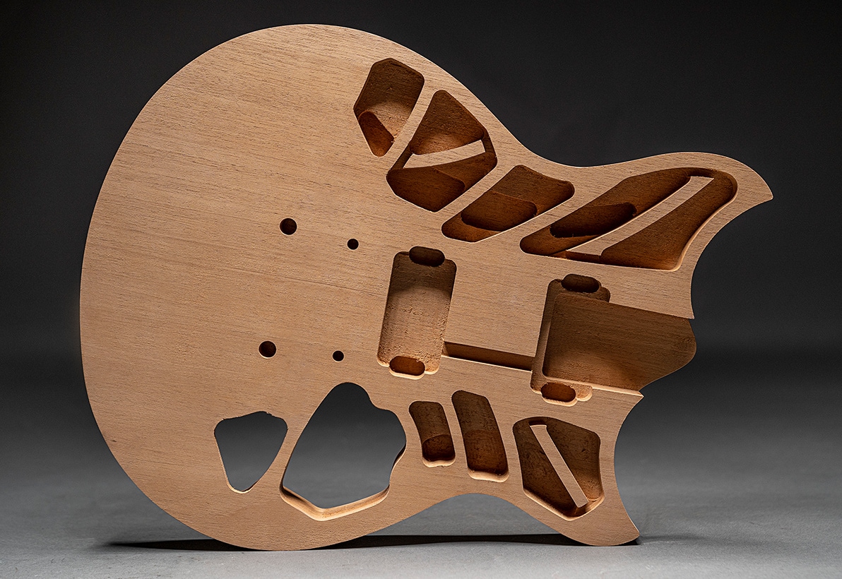 Cuerpo de la Revstar Element con cámaras internas, diseñado mediante el proceso de análisis acústico "Acoustic Design" de Yamaha